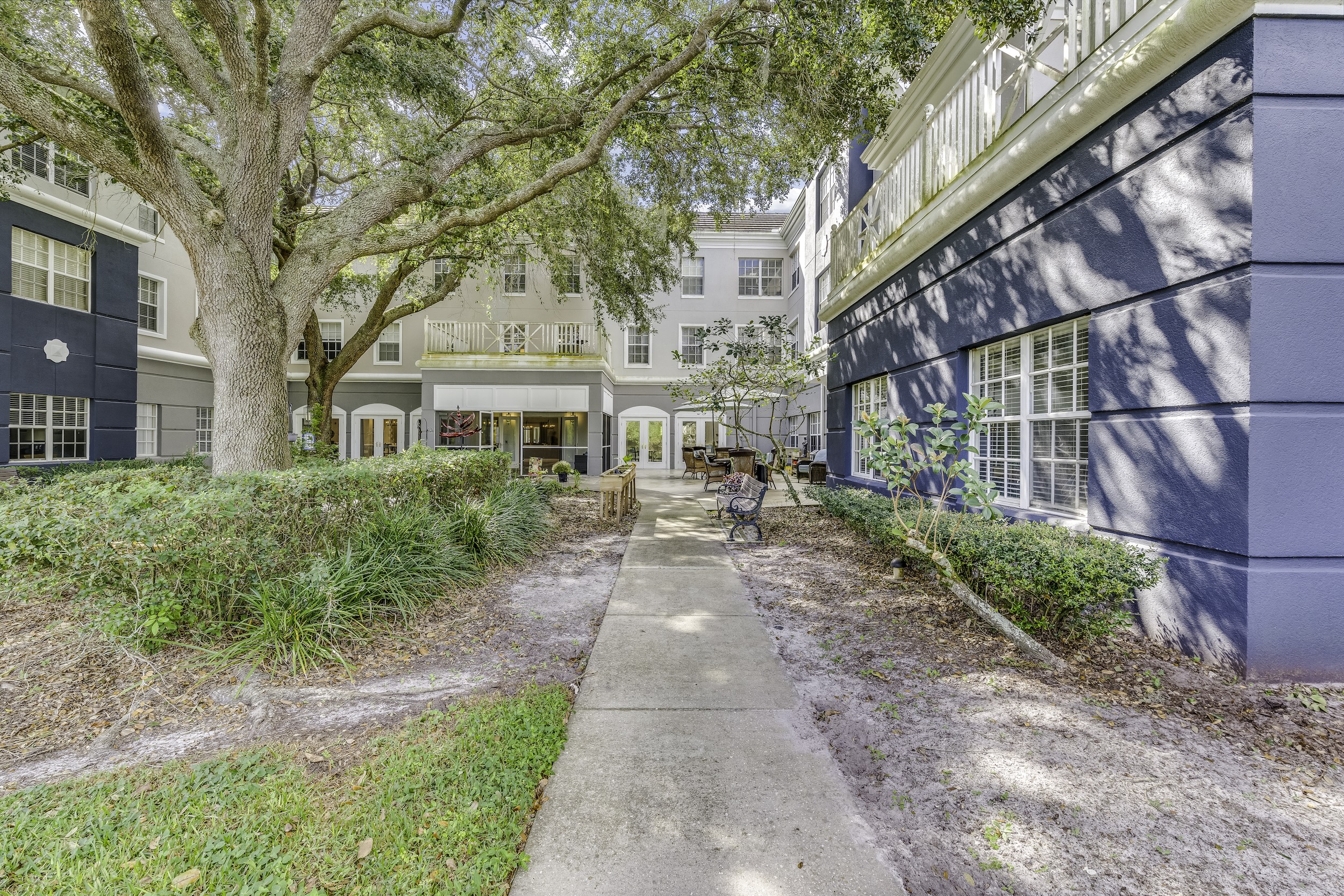 TAMPA GARDENS SENIOR LIVING